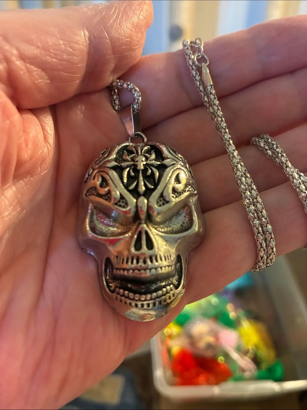 Skull Pendant Necklace in silver-tone